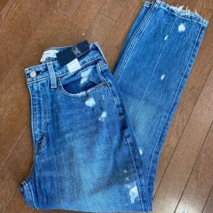 Abercrombie Mom Jeans NWT